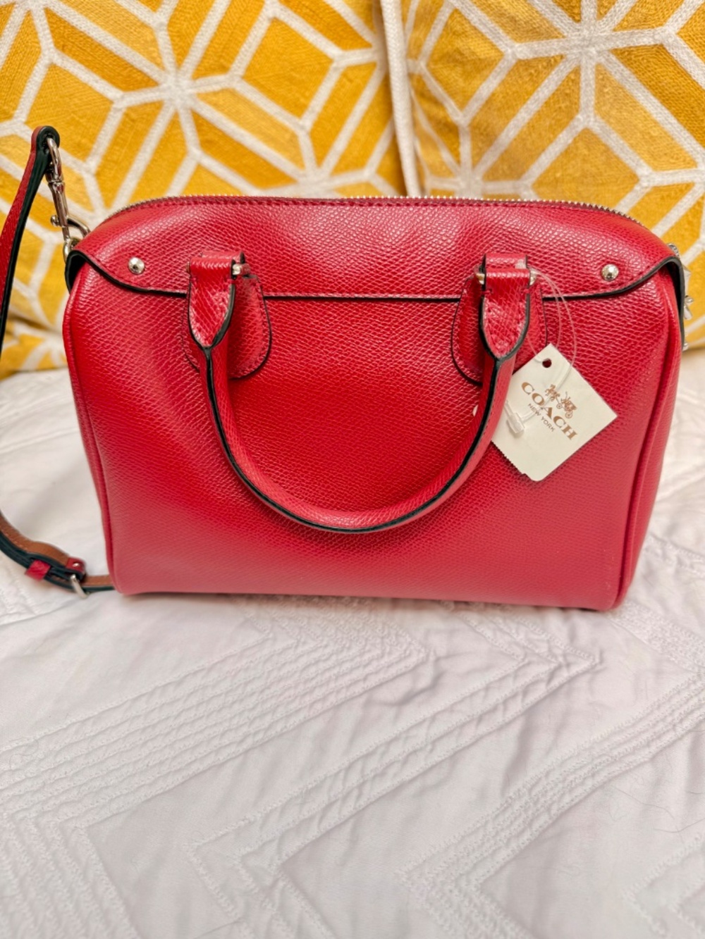 Coach x Snoopy Peanuts Leather Purse Bag Limited Edition brand new RED - Picture 2 of 9